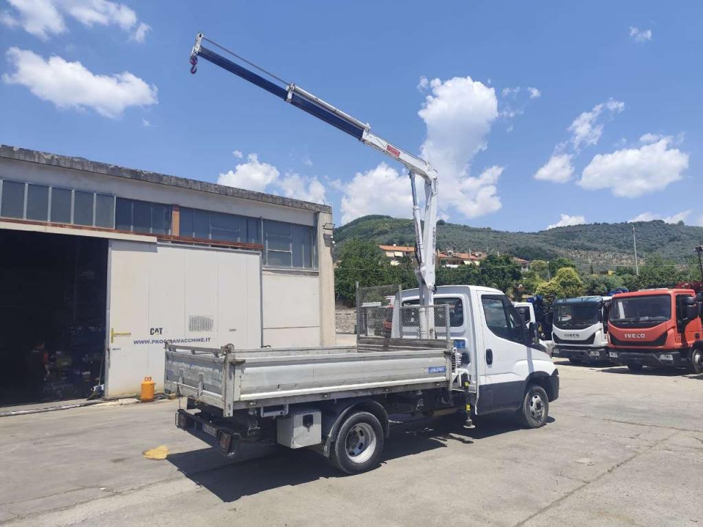 Iveco DAILY 35-120 Foto 17