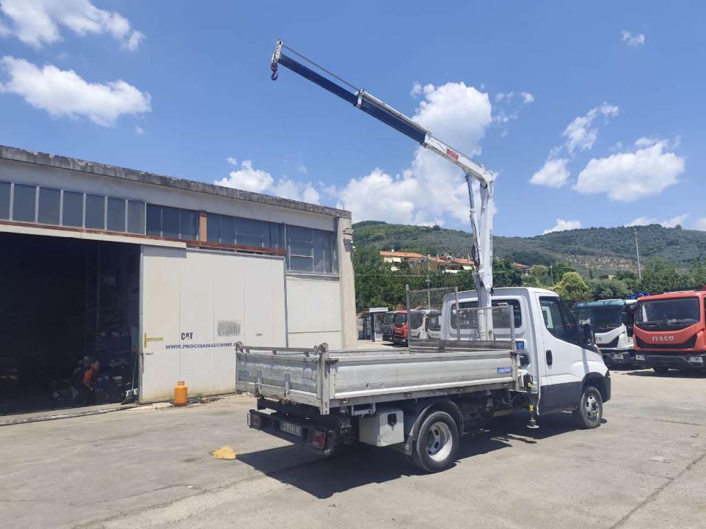 Iveco DAILY 35-120 Foto 18