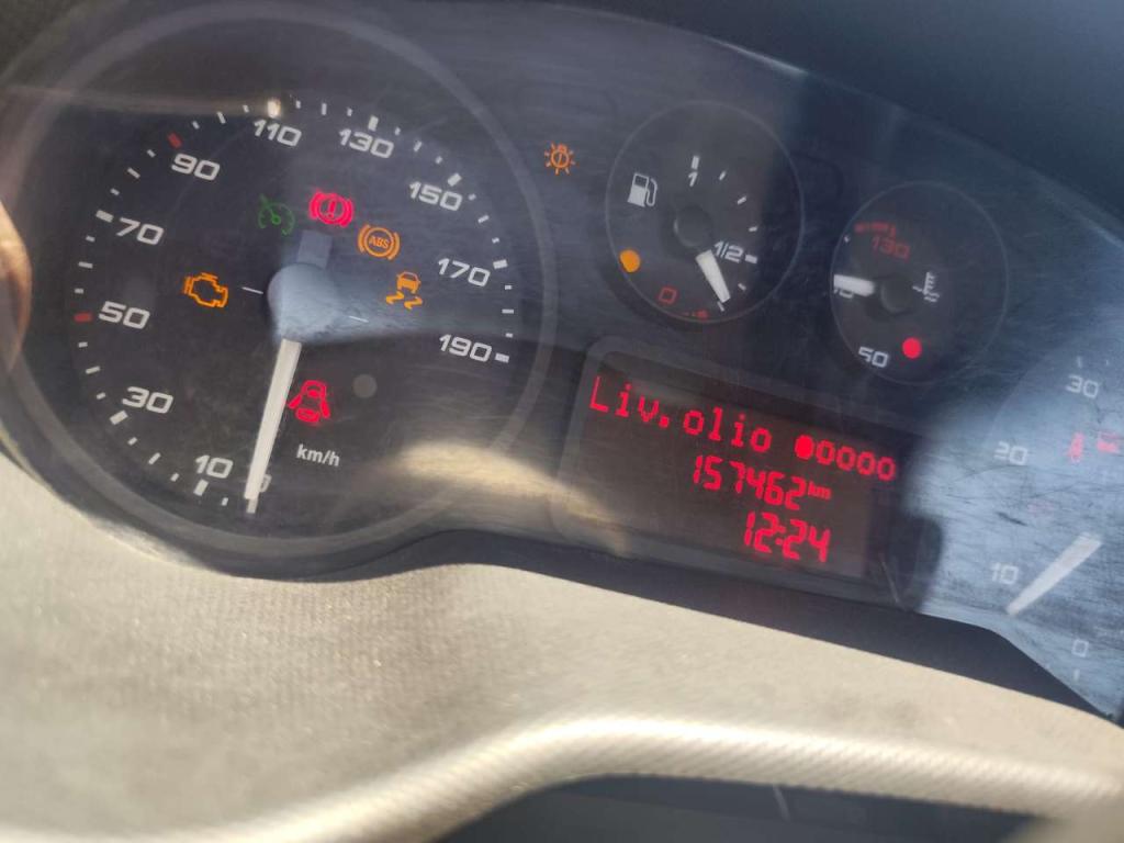 Iveco DAILY 35-120 Foto 2