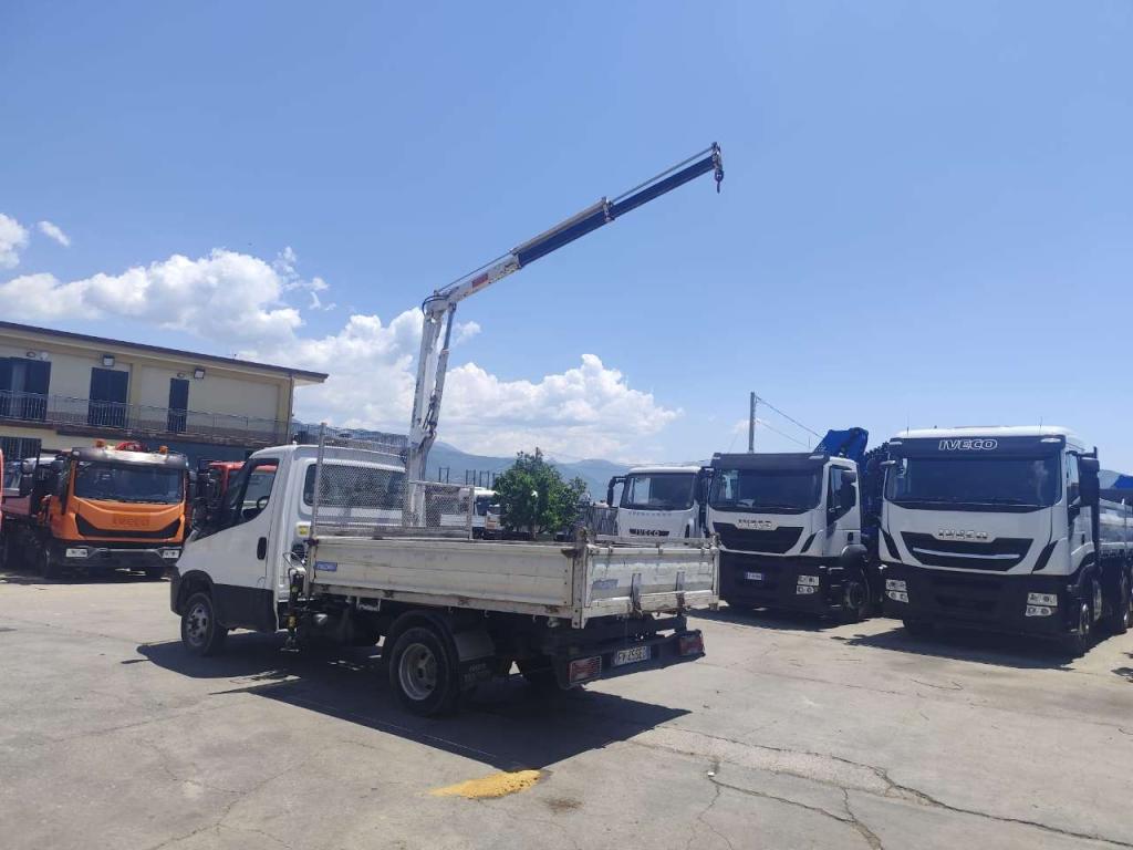 Iveco DAILY 35-120 Foto 23