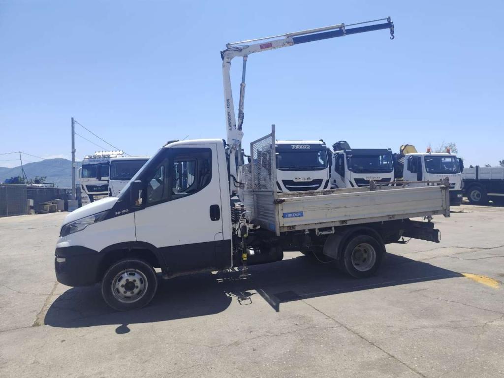 Iveco DAILY 35-120 Foto 24