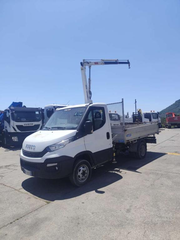 Iveco DAILY 35-120 Foto 26