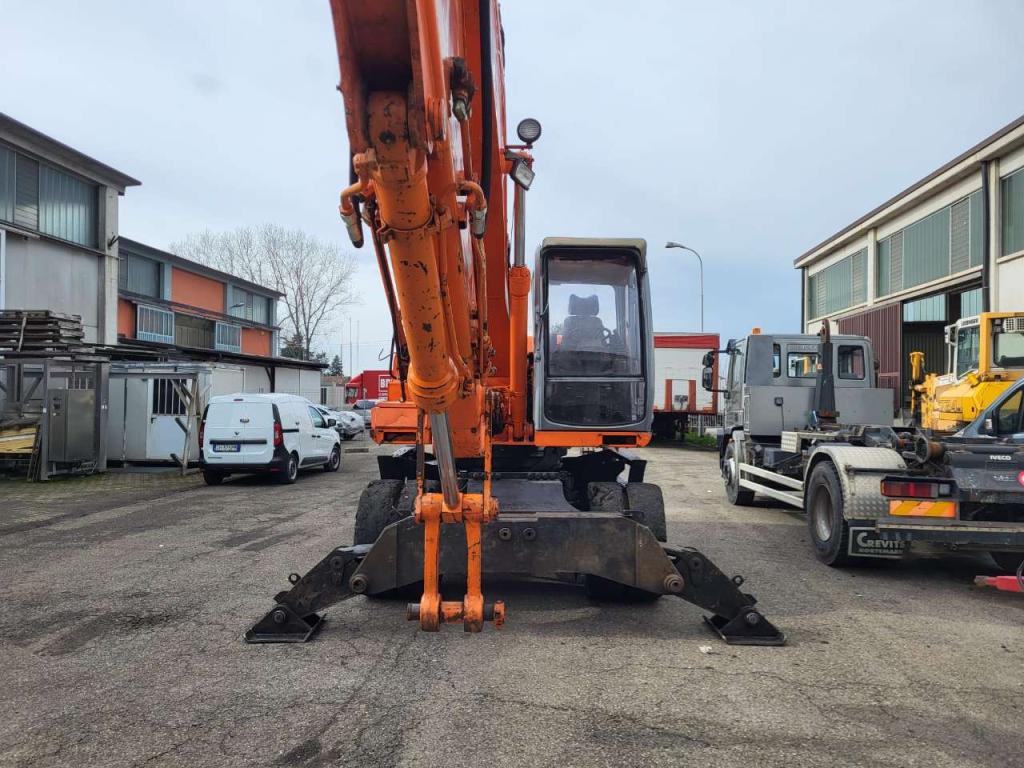 Fiat Kobelco EX215W Foto 2