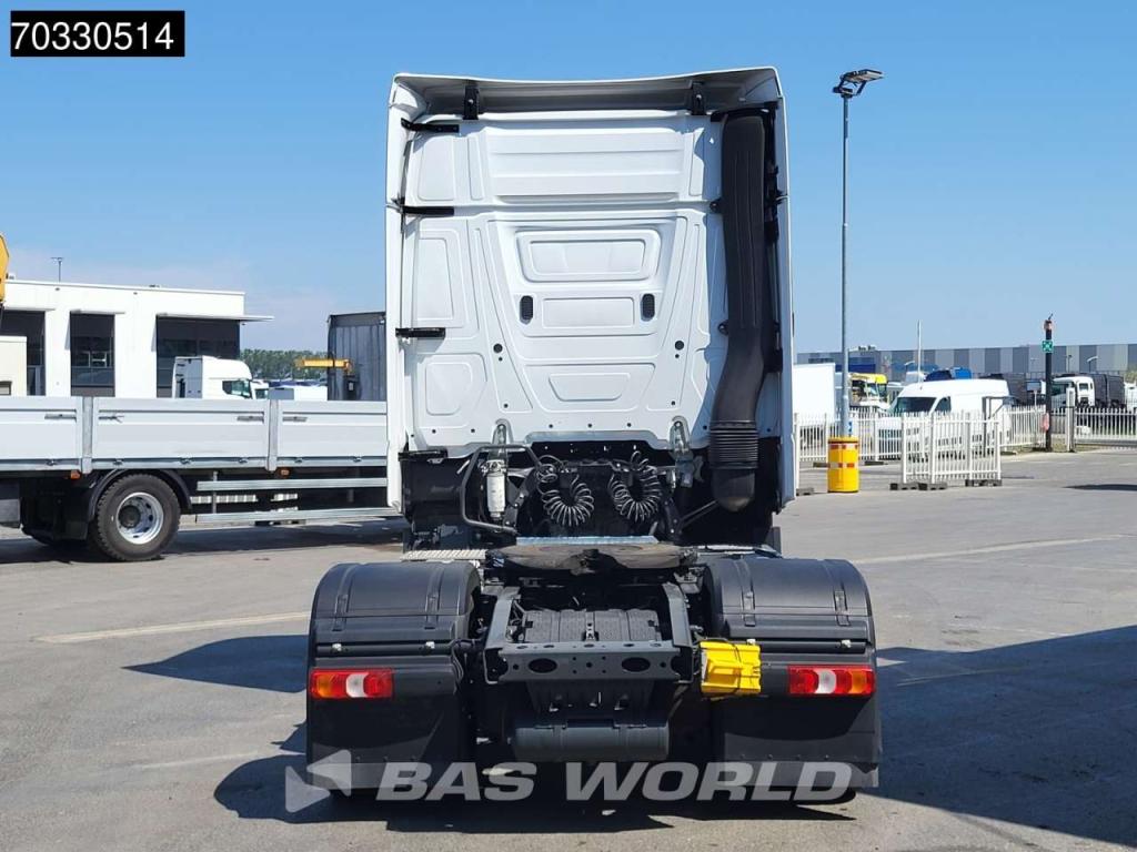 Mercedes-Benz Actros 1851 4X2 BigSpace 2xTanks Foto 11