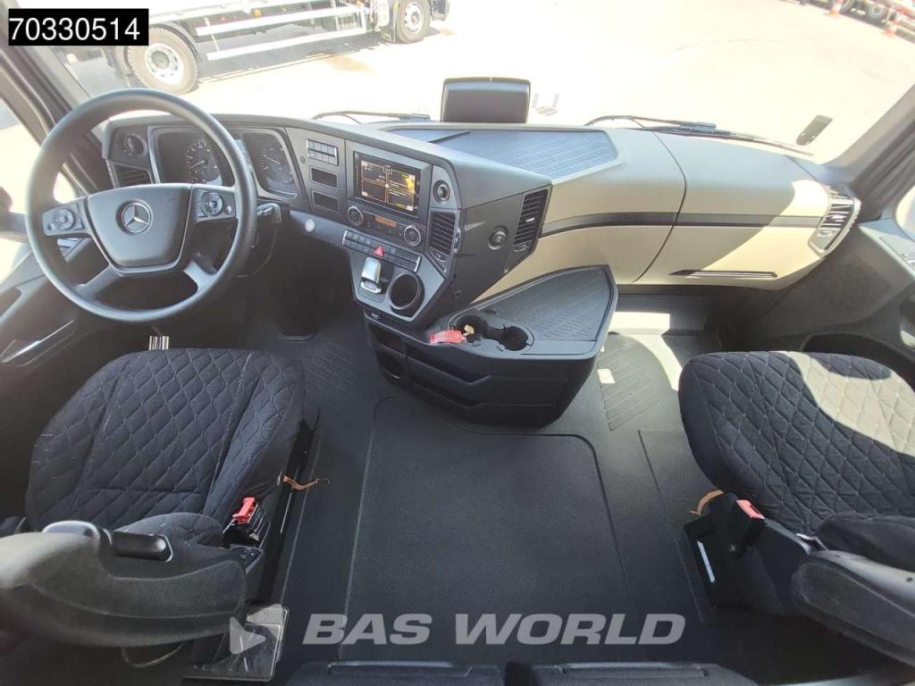 Mercedes-Benz Actros 1851 4X2 BigSpace 2xTanks Foto 19
