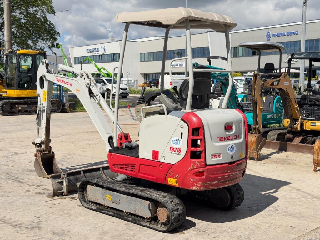 Takeuchi TB216 Foto 4