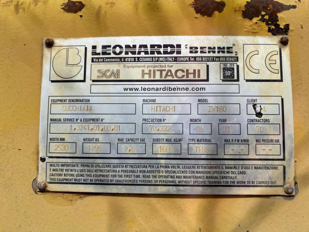 Hitachi ZW180 Foto 6