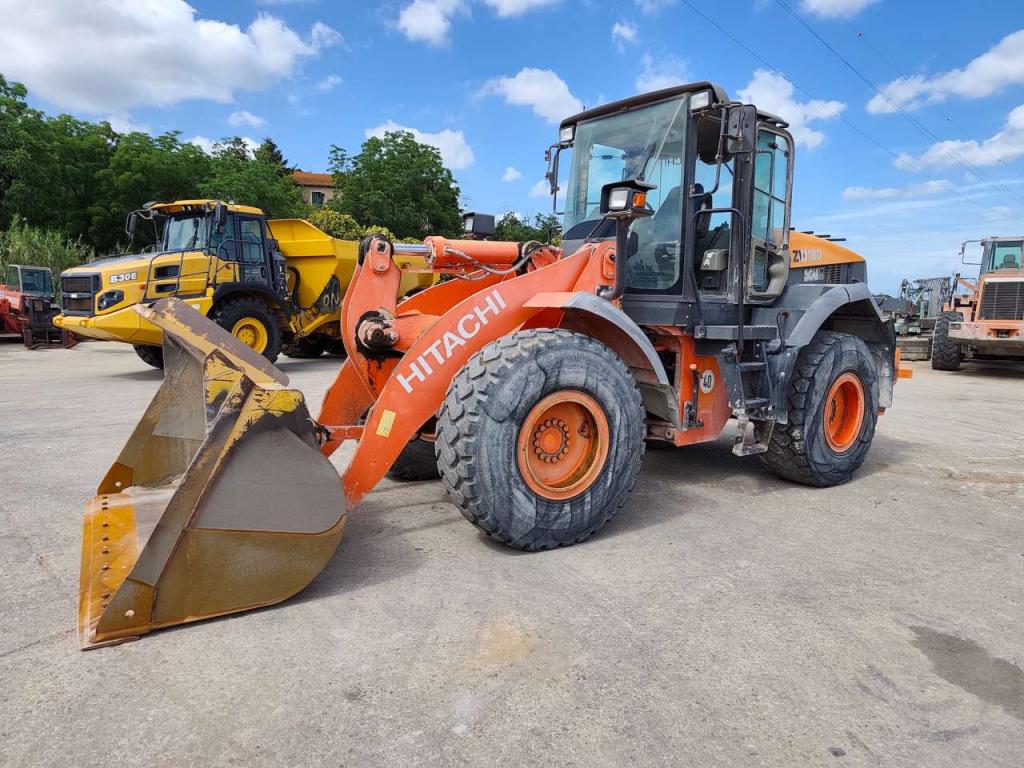 Hitachi ZW180 Foto 9