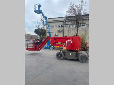 Haulotte HA12IP vendida por Centro Usato Srl