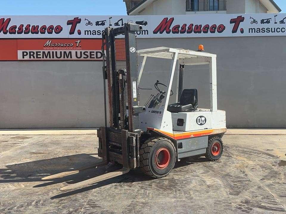 Fiat OM DI30C Foto 1