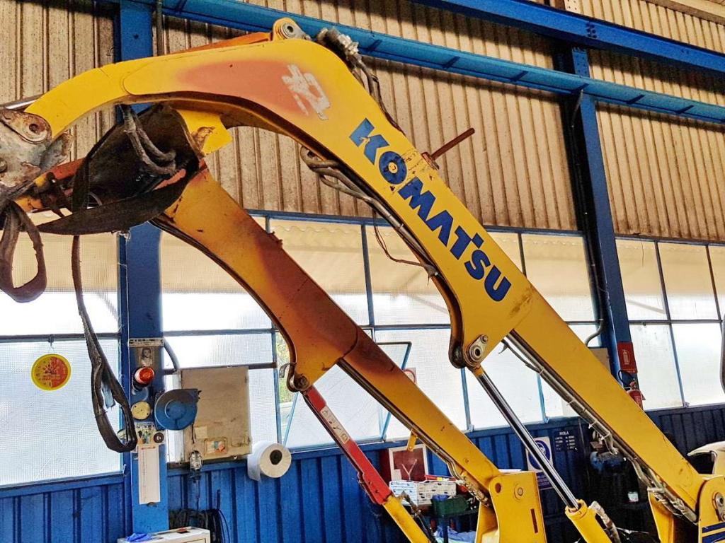 Komatsu SK714-5 Foto 4