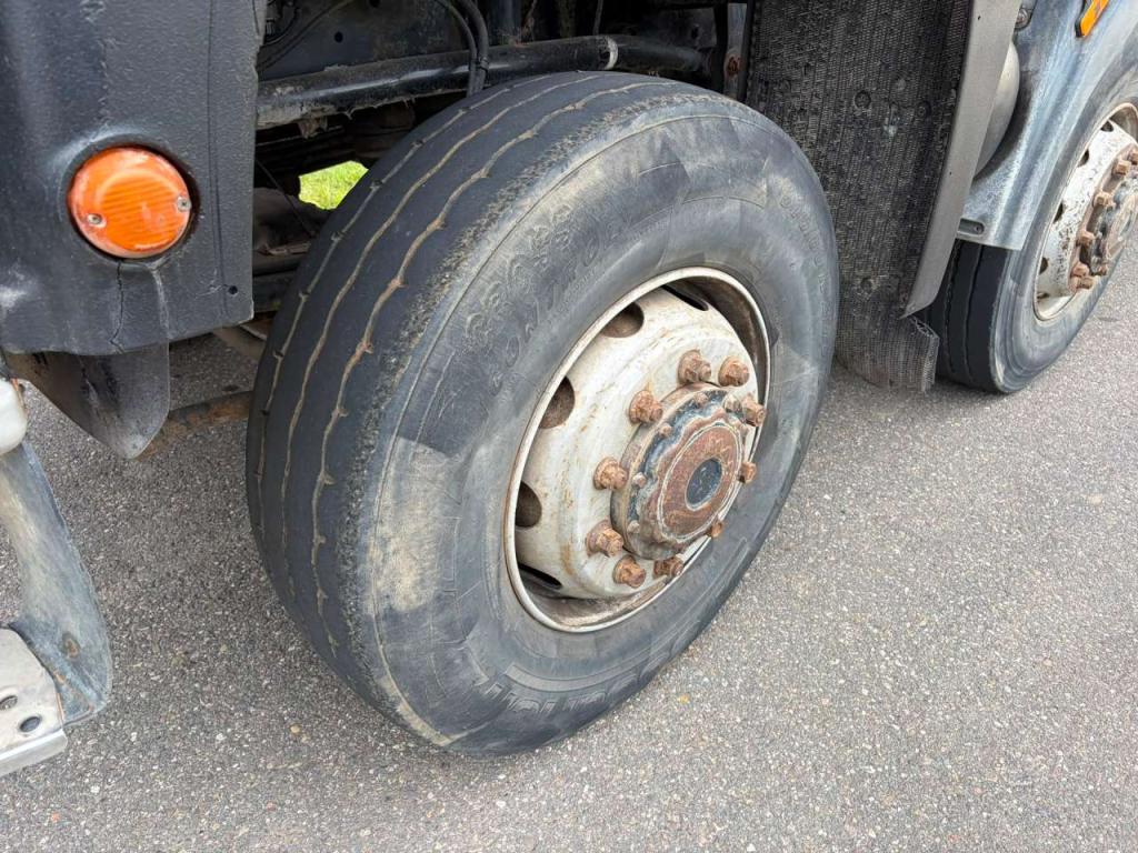 Man TGA35.430 8x8 Meiller Kipper Foto 16