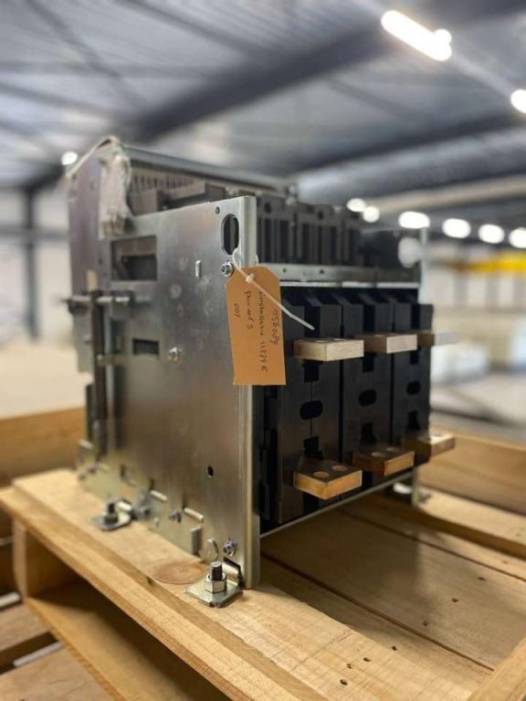 Mitsubishi Circuit breaker 1250A - AE1250-SW 3P - DPX-12648 Foto 4