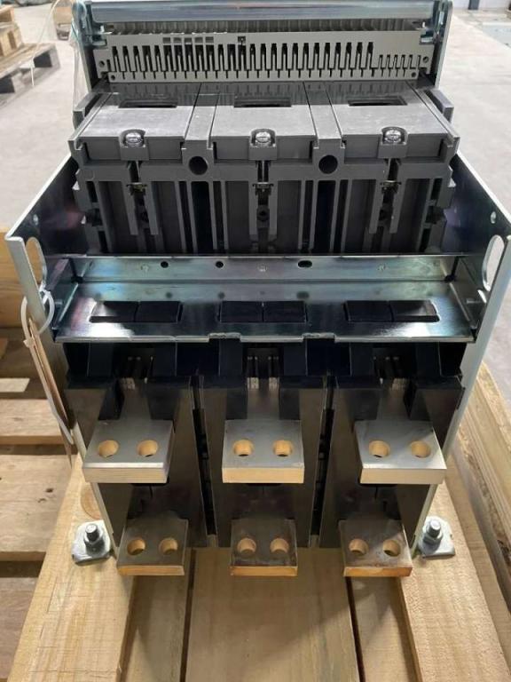 Mitsubishi Circuit breaker 1250A - AE1250-SW 3P - DPX-12648 Foto 7