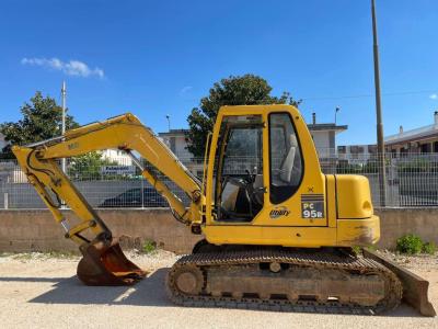 Komatsu PC95R Foto 1