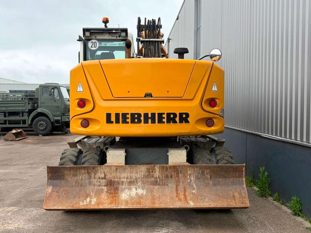 Liebherr A918 Compact Litronic Foto 4