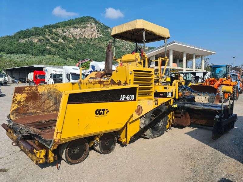 Caterpillar AP 600 Foto 4