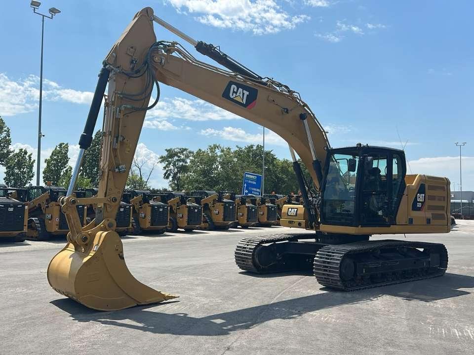 Caterpillar 323 Foto 1