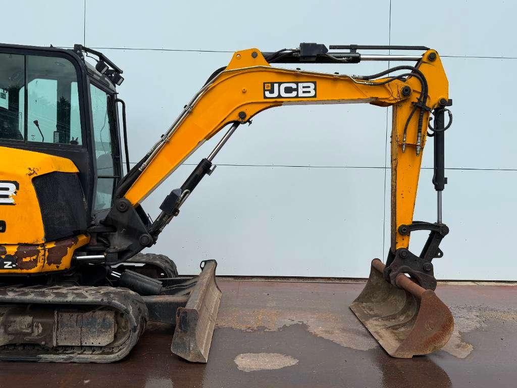 JCB 48Z-1 - Hammer Lines / Quick Coupler Foto 13