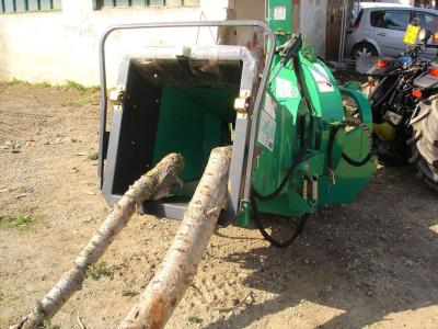 Gior 3300 PROFESSIONALE - DIAMETRO CM 30 - 10 QLI/H - PRESA FORZA TRATTORE vendida por Giordano Srl