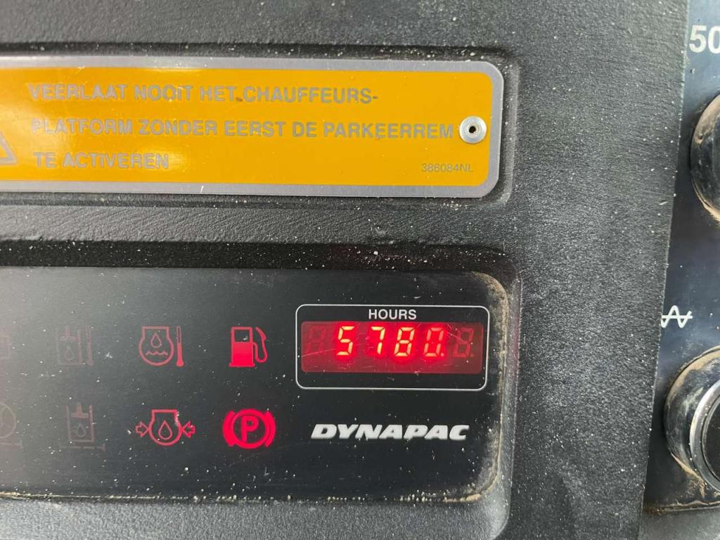 Dynapac CA302D Foto 19