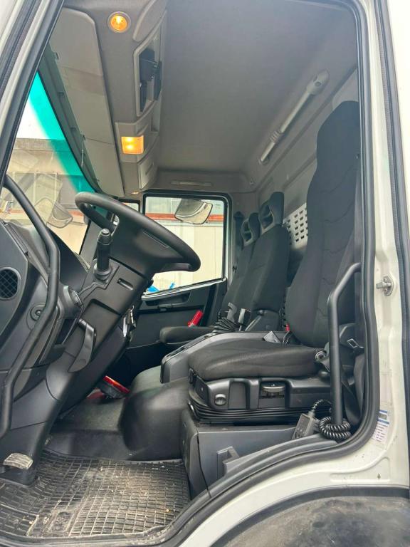 Iveco EUROCARGO 180-250 Foto 25