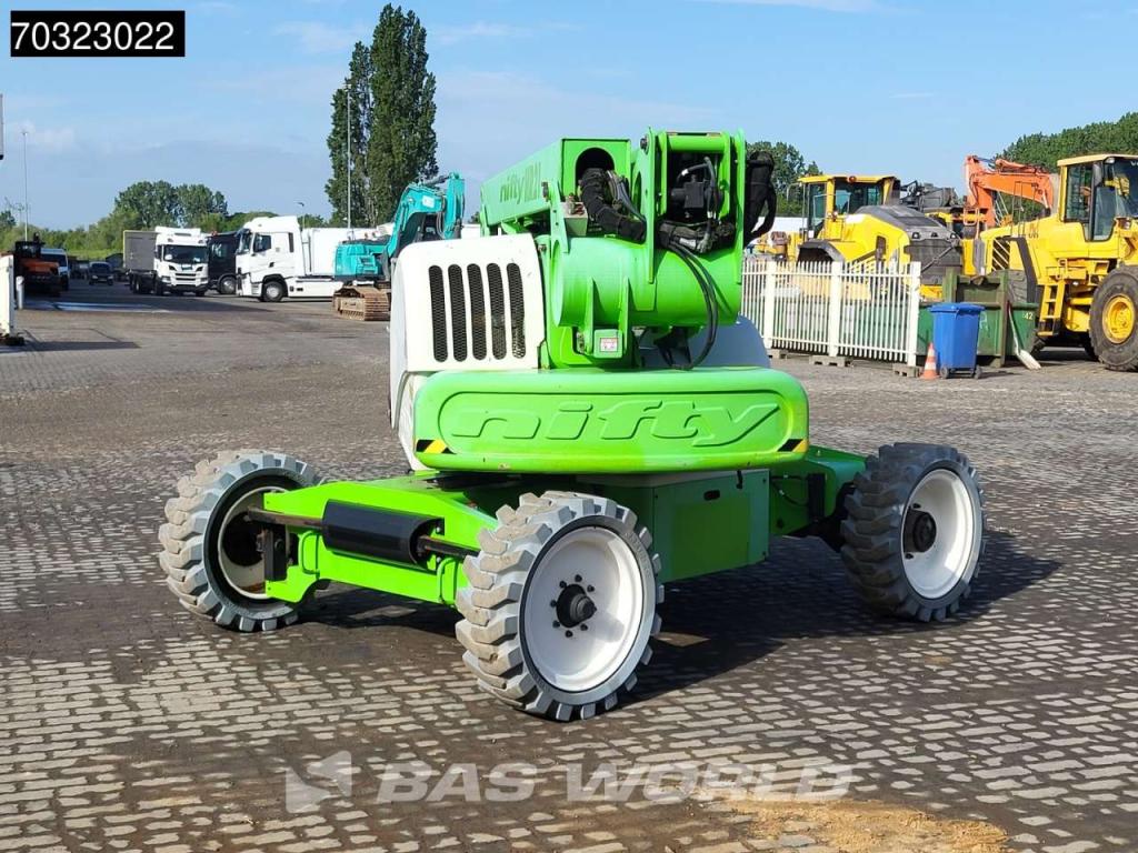 NIFTY HR21DE 2WD Foto 14