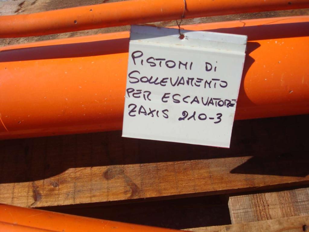 Cilndro de levantamiento para ZAXIS 210-3 Foto 2