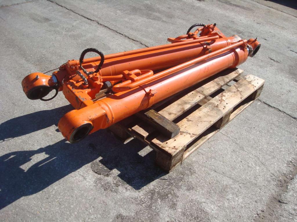 Cilndro de levantamiento para ZAXIS 210-3 Foto 3
