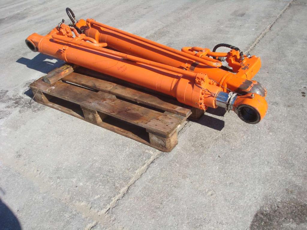 Cilndro de levantamiento para ZAXIS 210-3 Foto 4