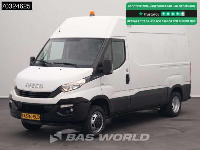 Iveco Daily 35C14 Dubbellucht L2H2 3,5t Trekhaak Airco Cruise Euro6 L2 Airco Trekhaak Cruise control vendida por BAS World B.V.