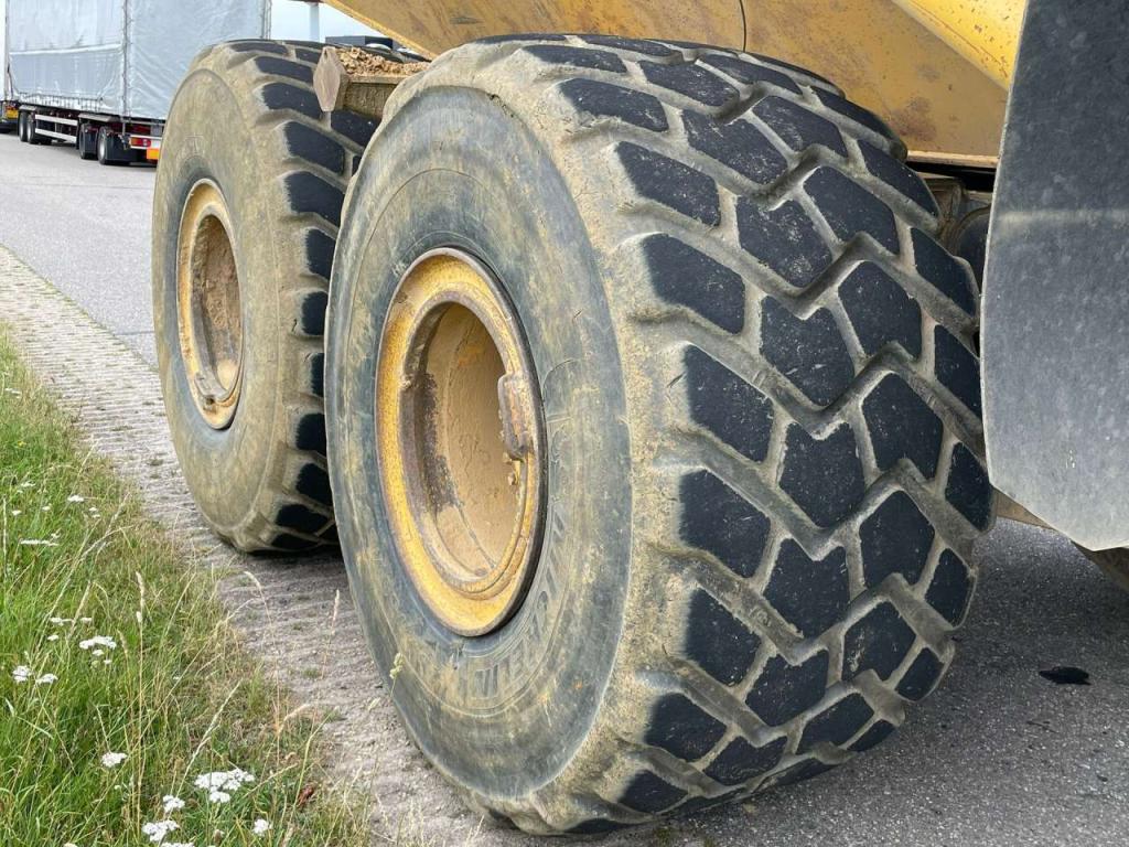 Komatsu HM300 Foto 14