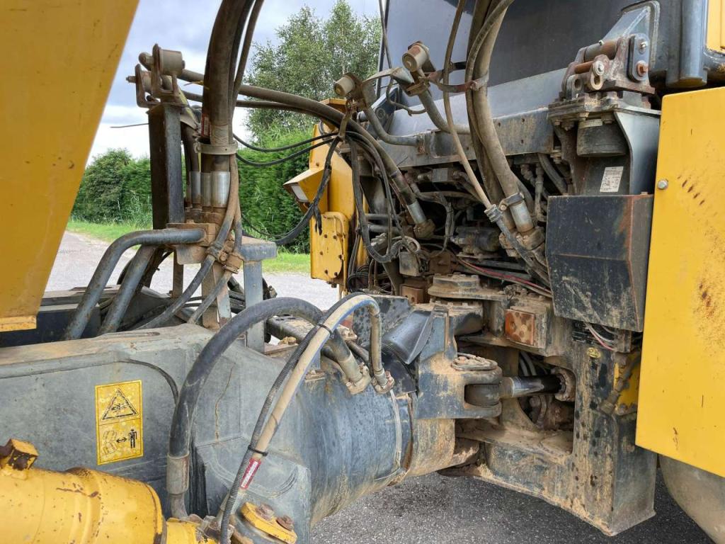 Komatsu HM300 Foto 22