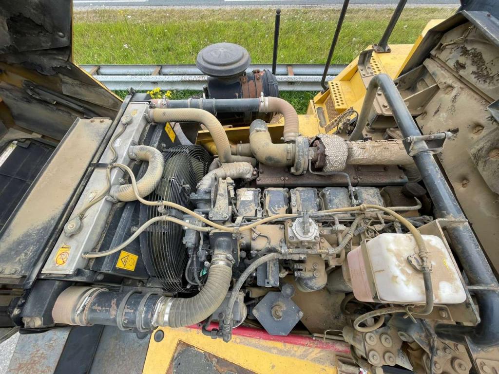 Komatsu HM300 Foto 24