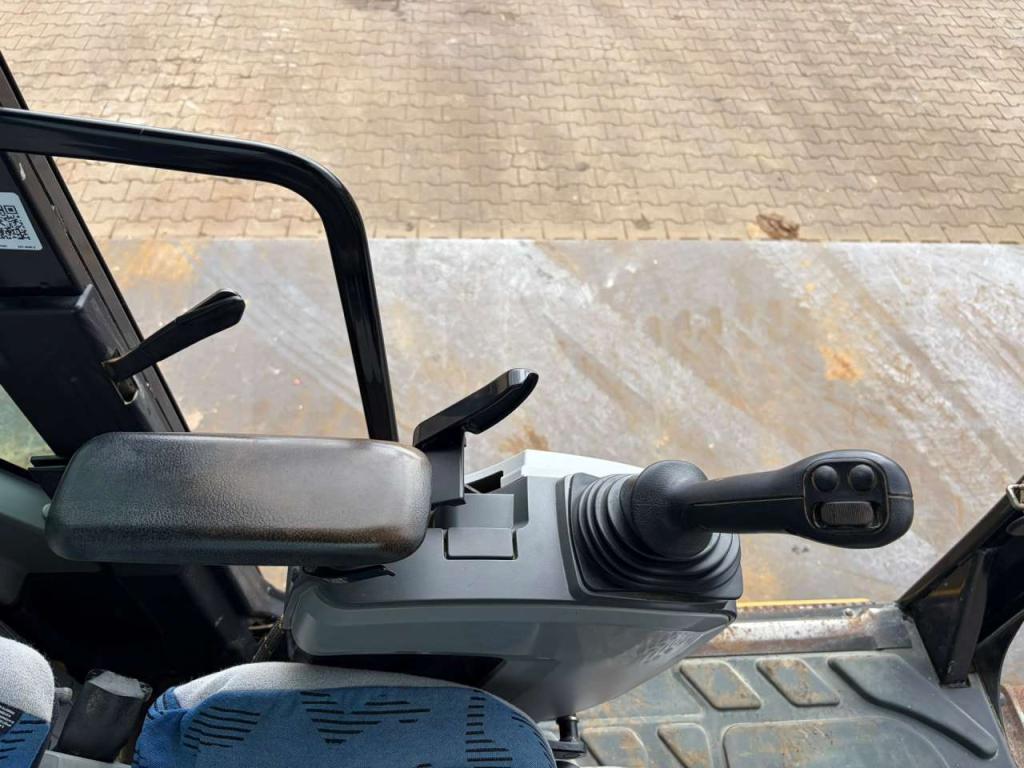 Caterpillar 323FLN Foto 26