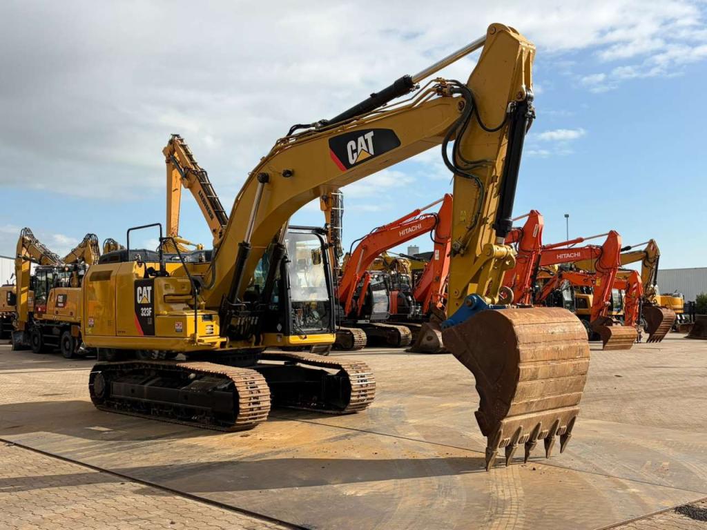Caterpillar 323FLN Foto 7
