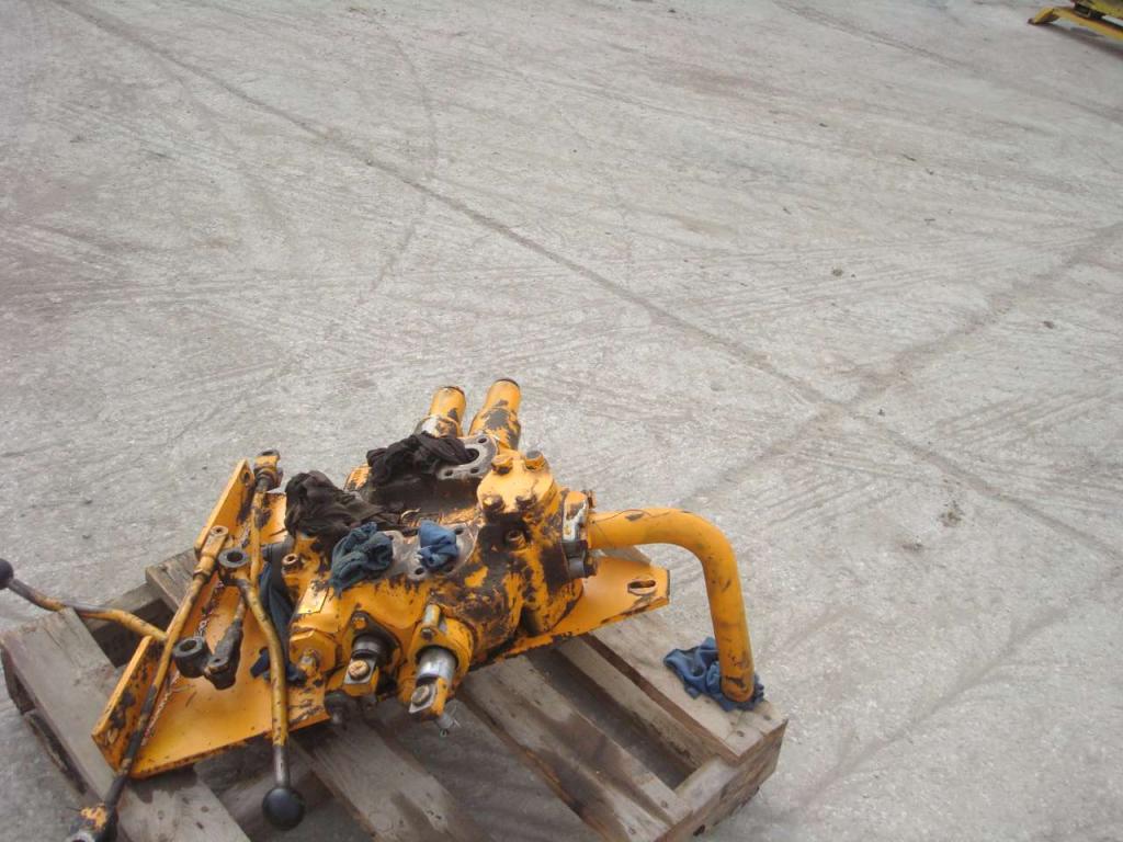 Distribuidor hidraulico para Fiat Allis 645B Foto 3