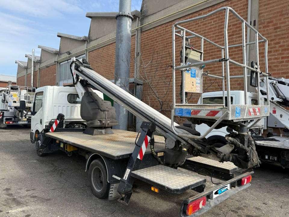 Oil&Steel Scorpion 18.12 Foto 2