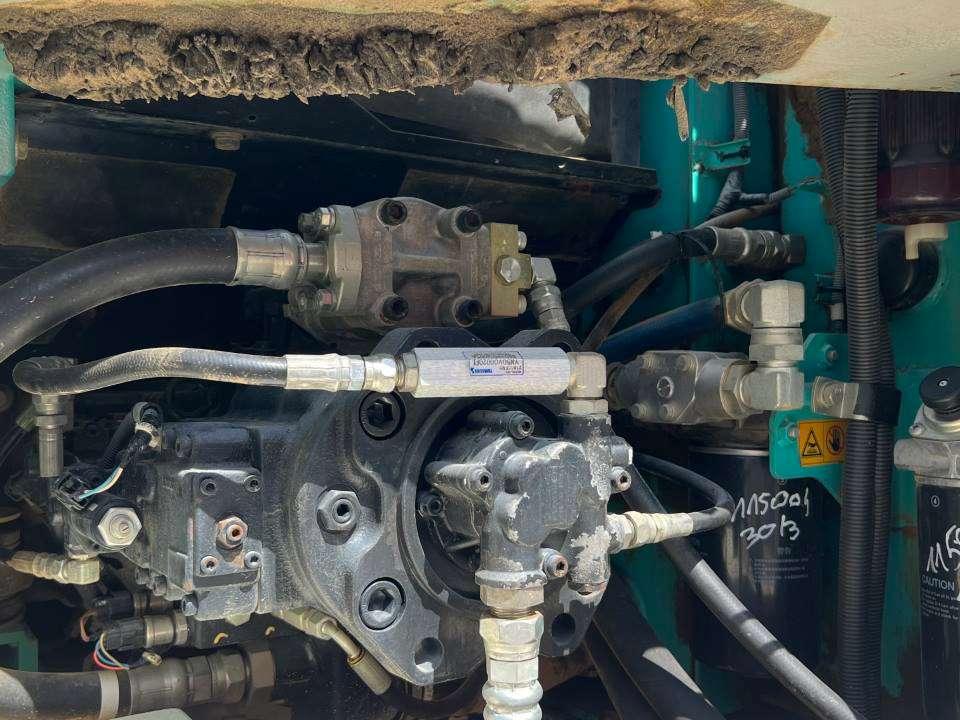 Kobelco SK260SR-3 Foto 17