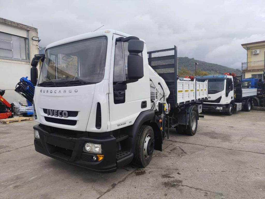 Iveco EUROCARGO 120E28P Foto 19