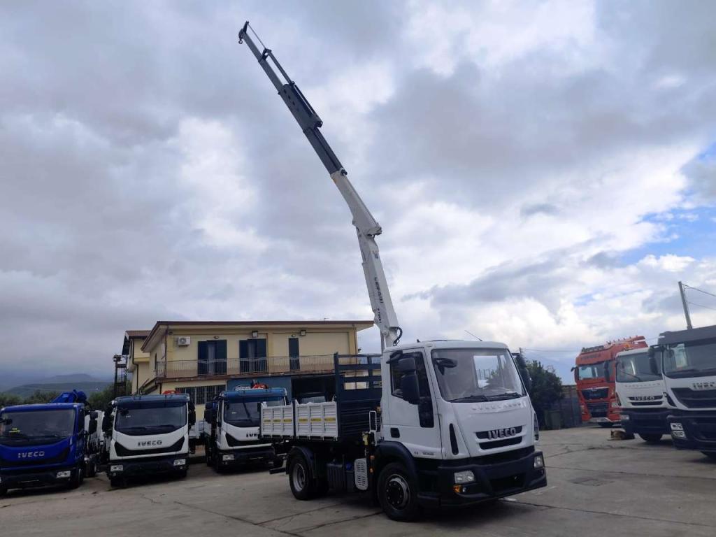 Iveco EUROCARGO 120E28P Foto 5