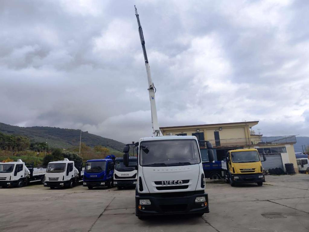 Iveco EUROCARGO 120E28P Foto 6