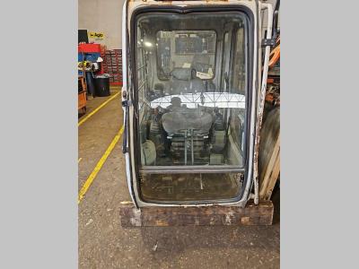 Cabina para Fiat Hitachi ex215 vendida por Off Meccaniche Bonanni di B.