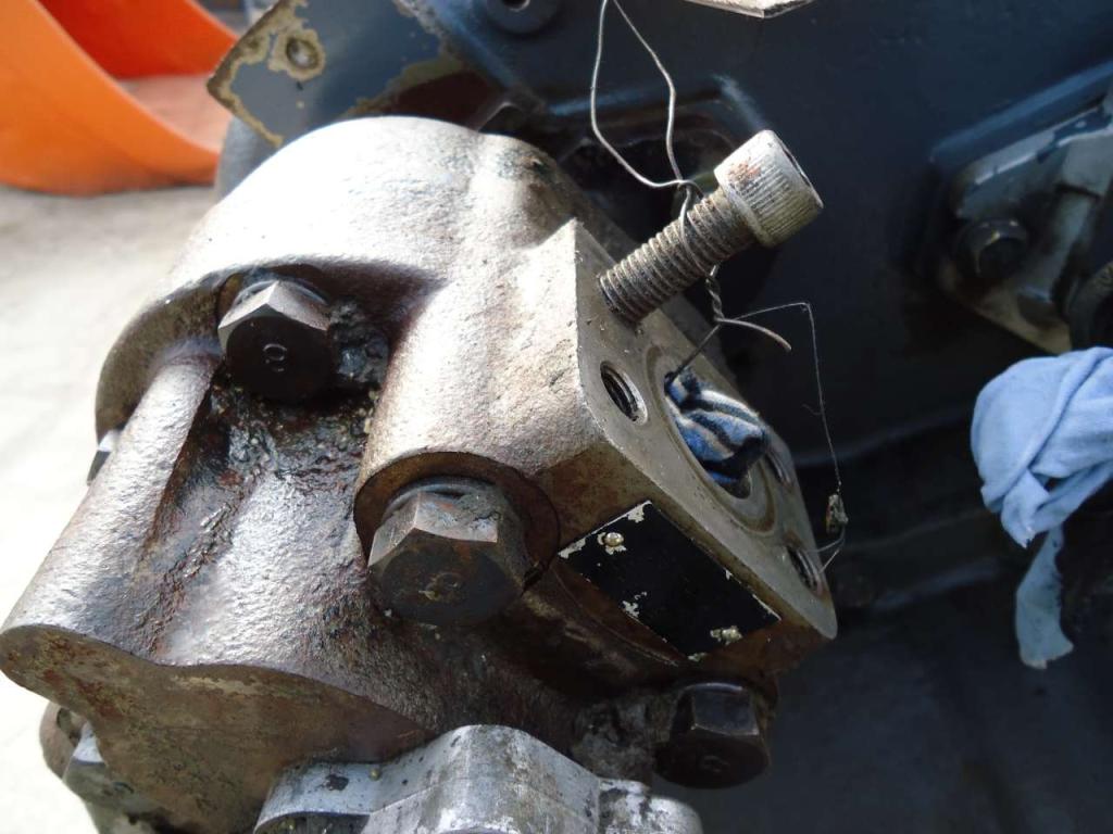Bomba hidráulica para herramienta para Fiat Kobelco W270 Foto 2