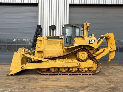 Caterpillar D8R vendida por Big Machinery