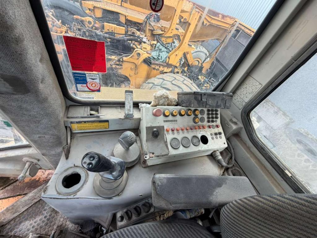Liebherr PR752 | Spare parts only Foto 21