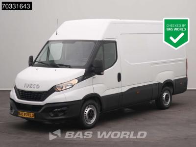 Iveco Daily 35S14 L2H2 Airco Cruise 3500kg trekgewicht 3520L A/C Cruise control vendida por BAS World B.V.