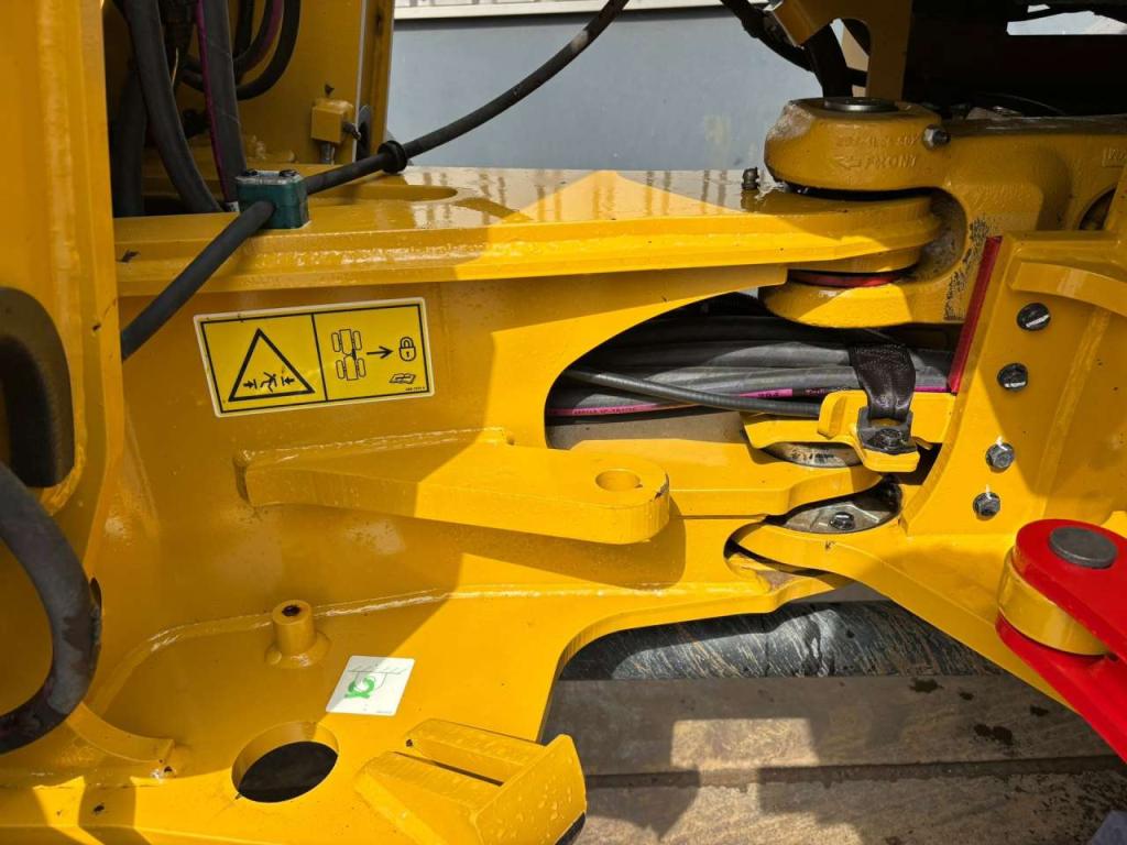Caterpillar 908M Foto 10
