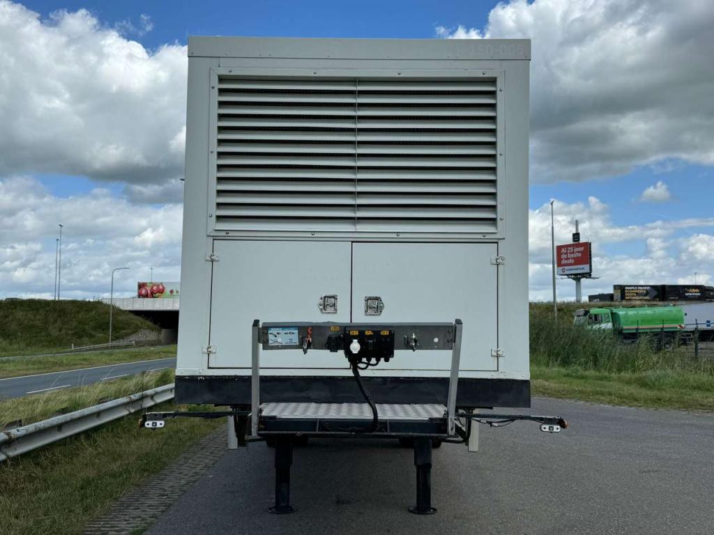 Olympian GEP165 150kVA Generator set on trailer Foto 7