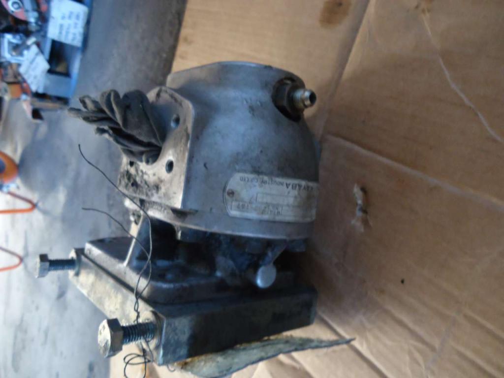 Bomba hidráulica de dirección asistida para Fiat Kobelco W270 Foto 3